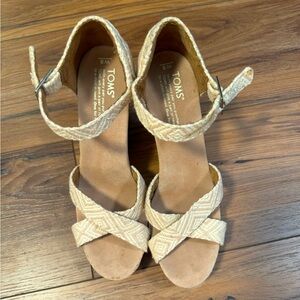 Tom’s Women’s Size 8 Wedges